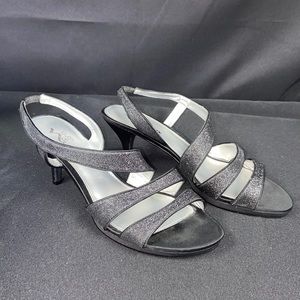 Nina Women’s Glittery Dress Shoe (1301)